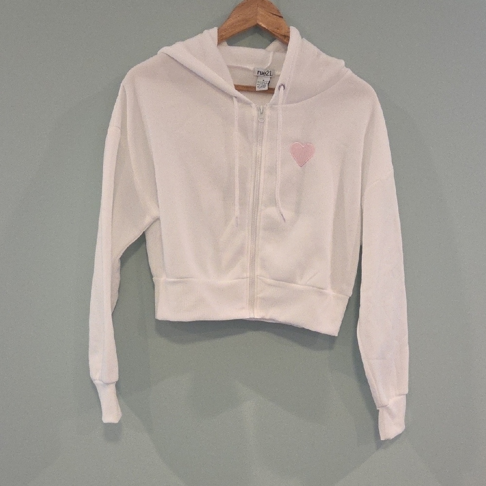 Rue21 Zip-Up Cropped Hoodie White With Heart And Lover Applique Size Medium